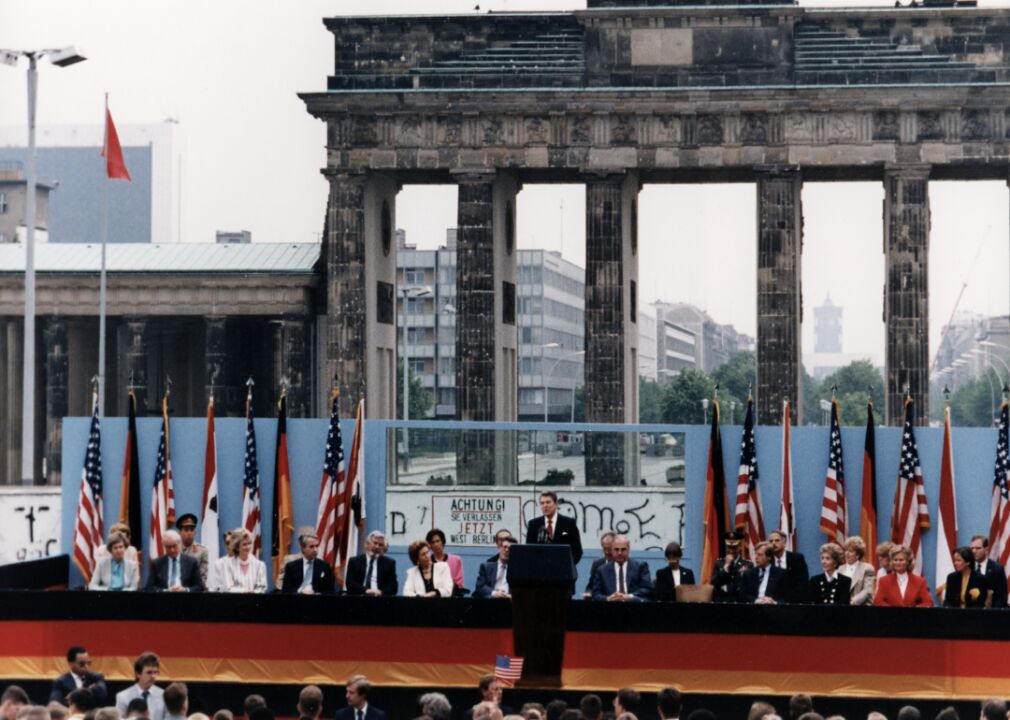 1987: President Reagan at Brandenburg Gate